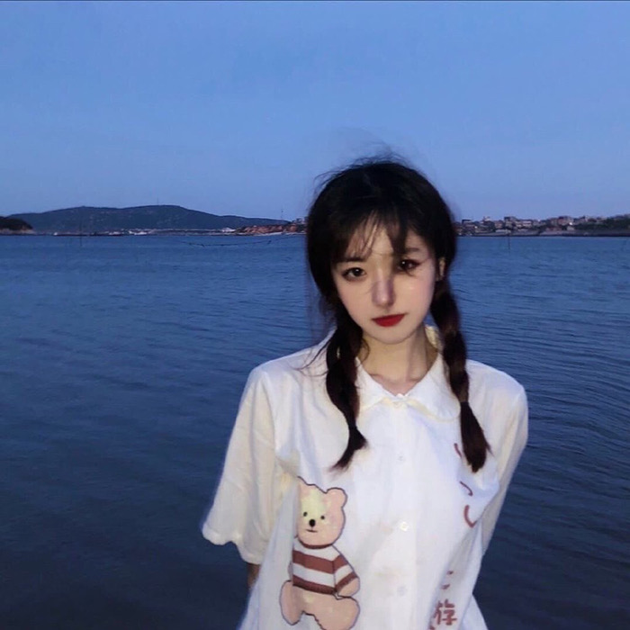 绯村剑心（原名：绯村心太；身份：飞天御剑流十四代传人、“刽子手拔刀斋”） - 无广告纯净版在线观看 - 网页直播